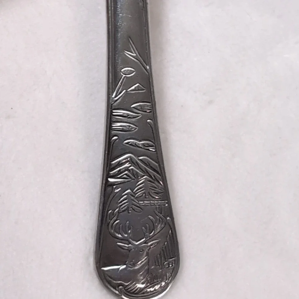 Cambridge Stainless Steel Butter Knives Set Elk Deer Wildlife Embossed Handle‎